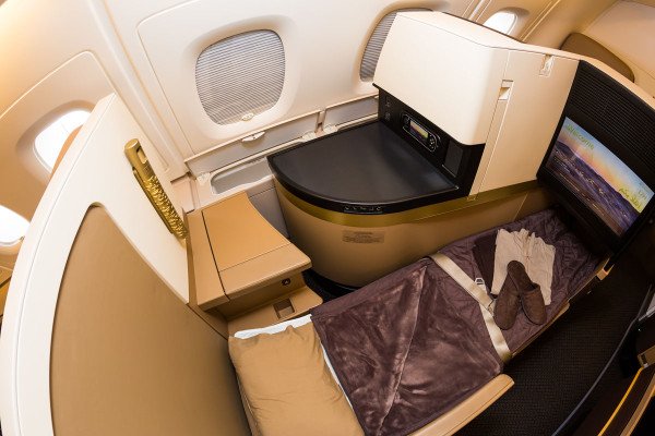 executive-travel-assistant-in-the-air-where-is-the-best-seat-on-the-airplane-business-class