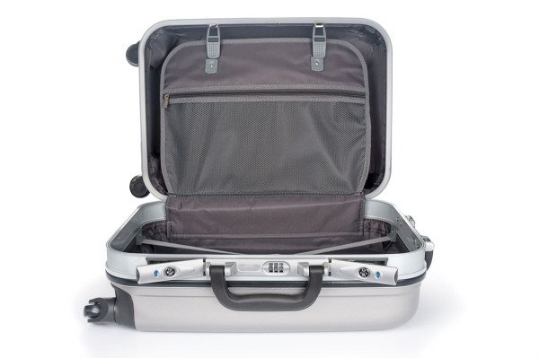 executive-travel-assistant-luggage-the-compressor